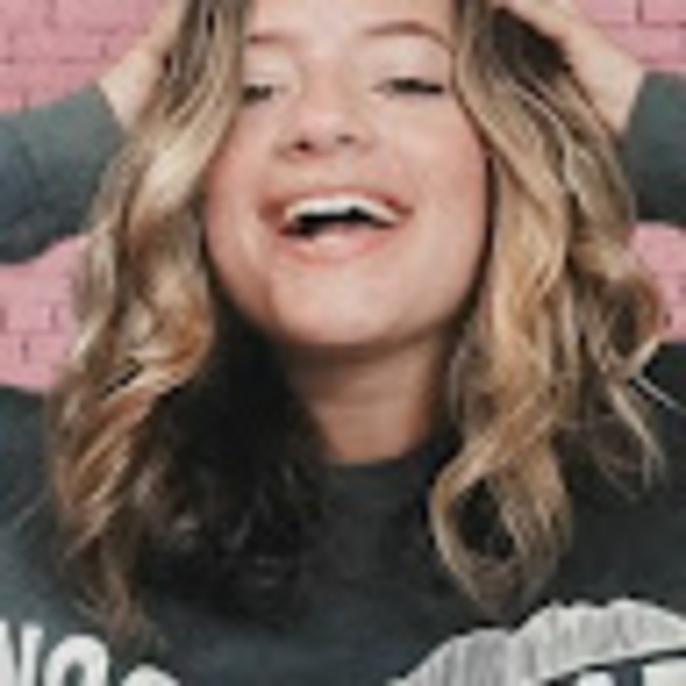 Meet your Posher, Macie